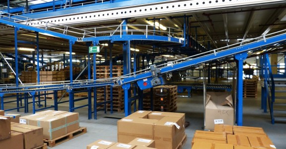 logistics-852939_1280
